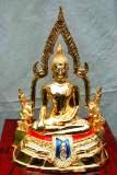 Chinarat Buddha aus glnzendem Messing